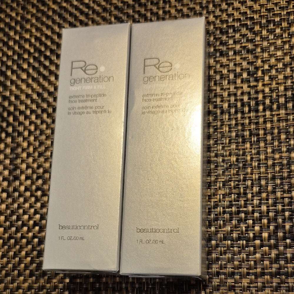 Beauticontrol Regeneration Extreme Tri-Peptide Face Treatment in Silver